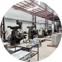 開模具、做電熱板件